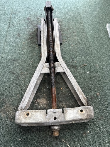 Caravan cms corner jack - 70,