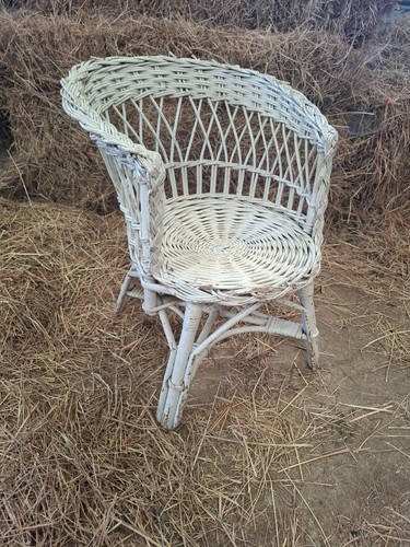 Lovely childs wicker - , chair