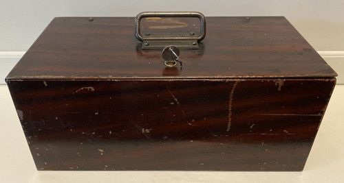Vtg brown locking metal - vtg,