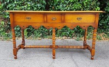 TITCHMARSH GOODWIN STYLE SOLID