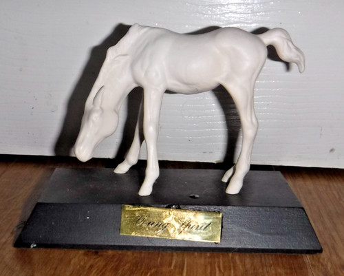Beswick horse young - spirit, ~