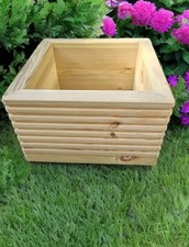 Premium square wooden garden - square,