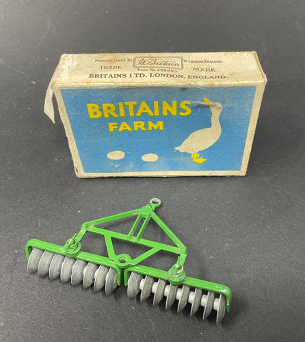 Britains farm disc - disc, harrow