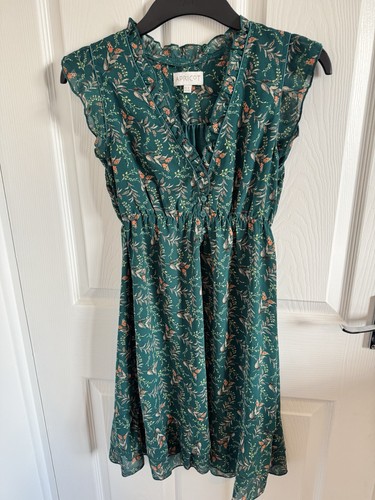 Apricot mini green floral - green,