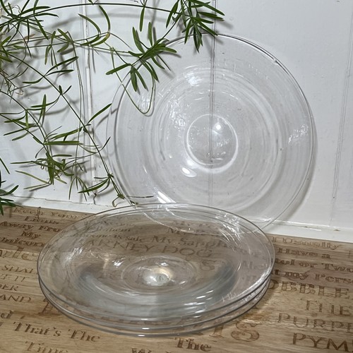 Set hand made - of, glass