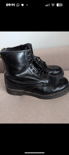 Martens black leather 10 - black,