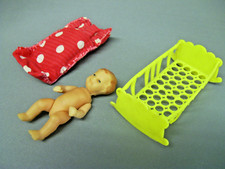 VINTAGE 1950's 60's RUBBER  7.5 CM DOLL & VINTAGE COT & 4.5 CM HARD PLASTIC DOLL