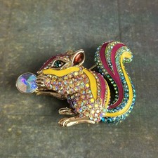 BUTLER & WILSON Crystal AB Rhinestone Enamel Squirrel Animal Brooch Signed