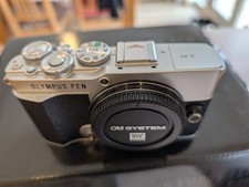 Olympus PEN E-P7 20.3MP Mirrorless Digital Camera - Silver (Body Only)