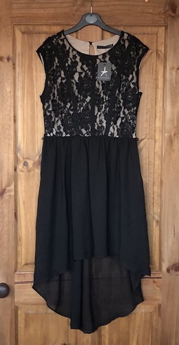 Bnwt black lace nude - lace, dipped
