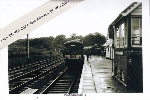 Penrhyndeudraeth railway - penrhyndeudraeth,