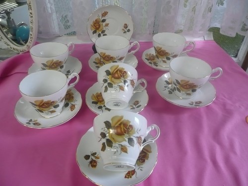 Regency yellow rose cups and - yellow,