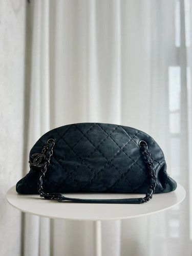 Chanel medium just - medium,