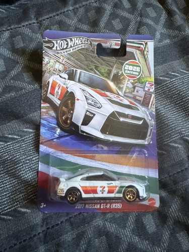 Hot wheels nissan gtr r35 - hot,