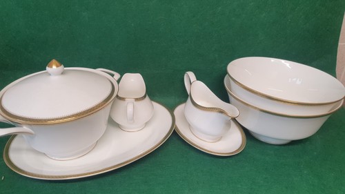 Wedgwood chester r4446 bone - wedgwood,