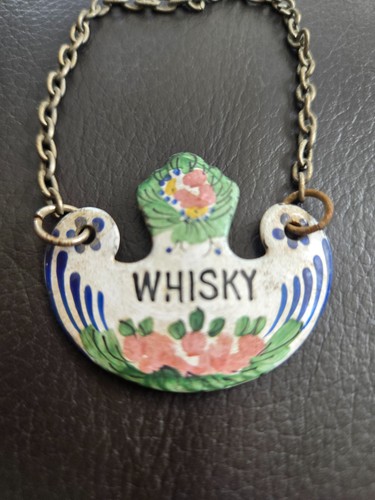 Enamelled and painted metal - enamelled,
