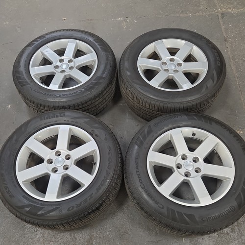 Land rover defender genuine - land,