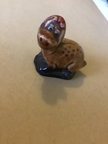 Wade flintstones dino dinosaur - wade,