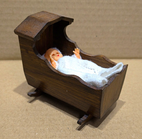 Dollhouse wooden - 1:12,