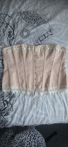 Vintage style lace trim corset - style,