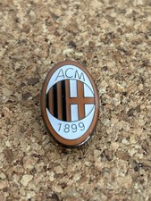 AC MILAN FOOTBALL ENAMEL /METAL PIN BADGE . PRICE INCLUDES POSTAGE WITHIN UK