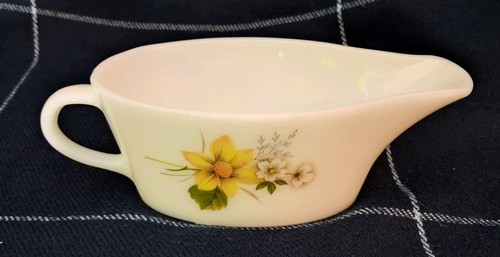 Jaj pyrex gravy boat - gravy, autumn