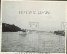 1948 Press Photo Power boats