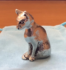 Sitting Cat Quality Silver