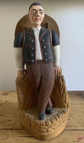 Large vintage hand carved - large,