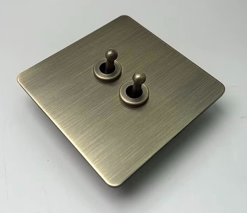 Brushed brass toggle double - brushed,