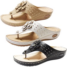 toe post low wedge heel