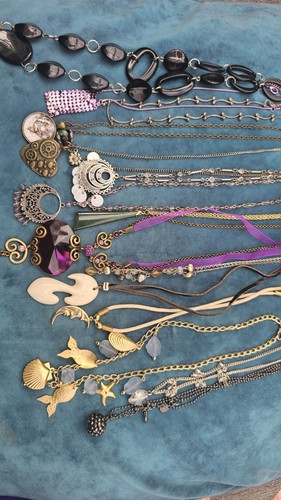 Mixed costume jewellery - mixed,