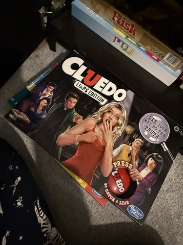 Hasbro cluedo liars - cluedo,