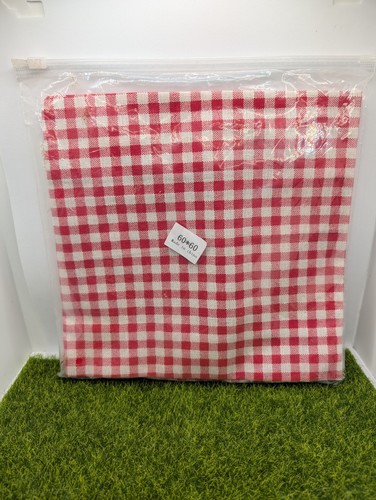 Red gingham checkered - red,