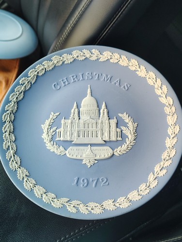 Wedgwood blue jasperware - blue,