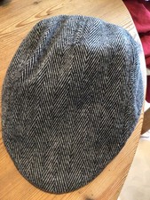 flat cap herring bone pattern
