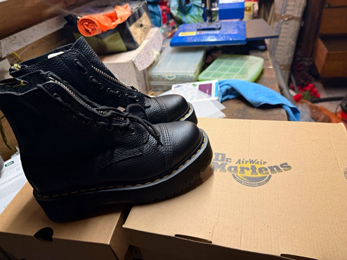 Martens black leather - dr.,