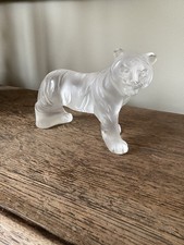 LALIQUE CRYSTAL BENGAL TIGER ART GLASS FIGURINE