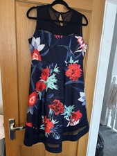 Quiz Curve Floral Dipped Hem