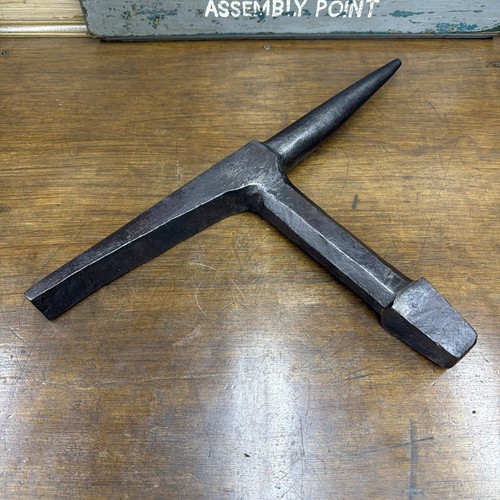 Vintage blacksmiths bick - vintage, 18”