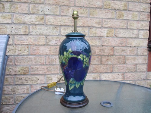 Moorcroft large teal finch - ,