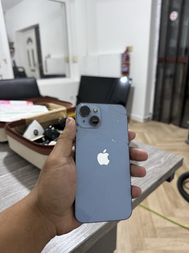 Iphone 128gb cracked - iphone,