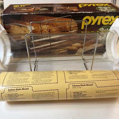 Vtg pyrex bake round - vtg, a