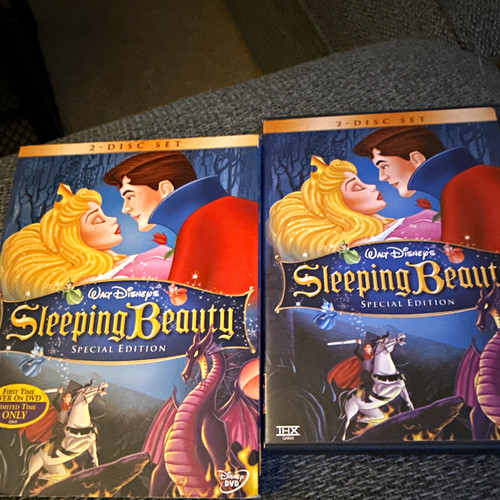 Walt disney sleeping beauty - sleeping,