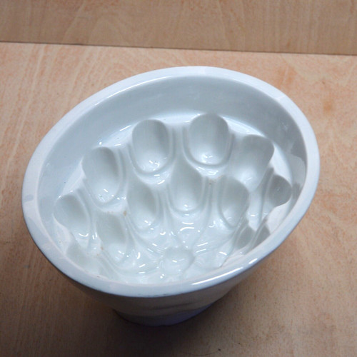 Jelly mould ceramic vintage - jelly,