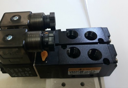 Solenoid valve manifold - valve,