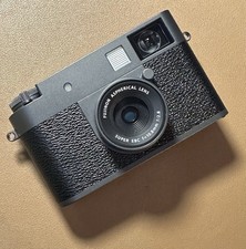 Fujifilm X-Half Charcoal 11