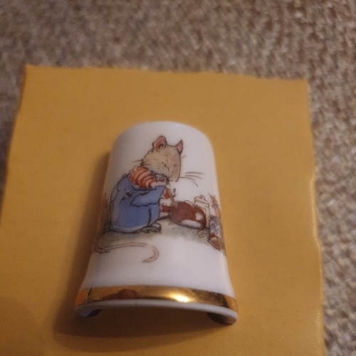 Vintage royal doulton brambly - doulton,