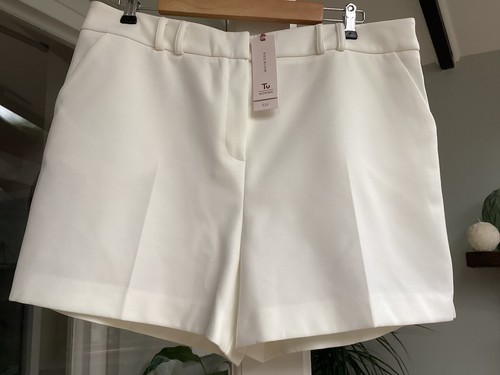 Ladies new ivory summer - new, shorts