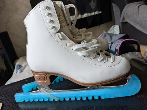 Jackson mystique figure skates - mystique,